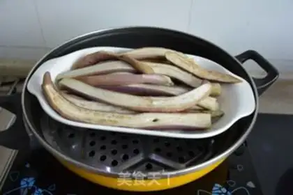 Make Garlic varnish step 2