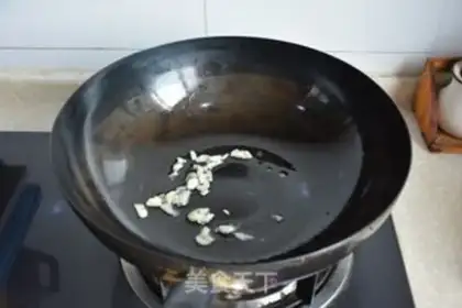 Make Garlic varnish step 5