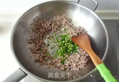 Make Mushroom gravy step 5