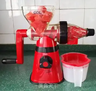 Make Ice melon juice step 2