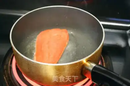 Make Salads and fragrance salmon step 10