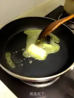Make Seafood pasta step 1