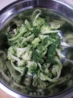 Make Fried broccoli step 0