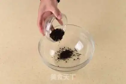 Make Homemade pearl milk tea step 6