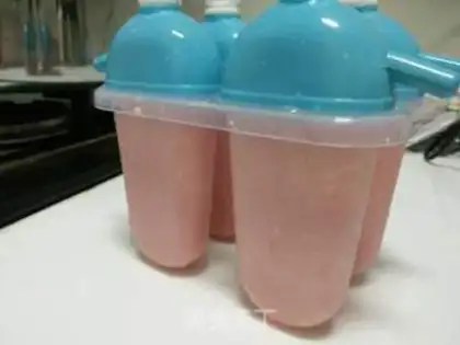 Make Watermelon popsicles step 4