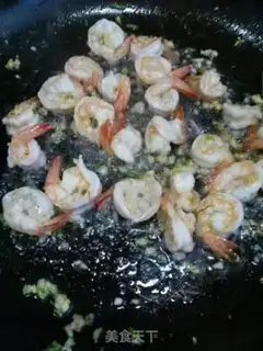 Make Garlic pepper shrimp step 2