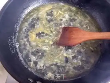 Make Shrimp leather cucumber egg soup step 10