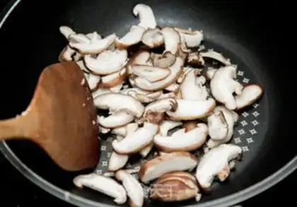 Make Sea and land pizza step 25