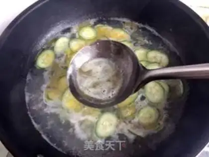 Make Shrimp leather cucumber egg soup step 12