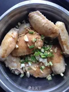 Make Five fried chicken wings step 1