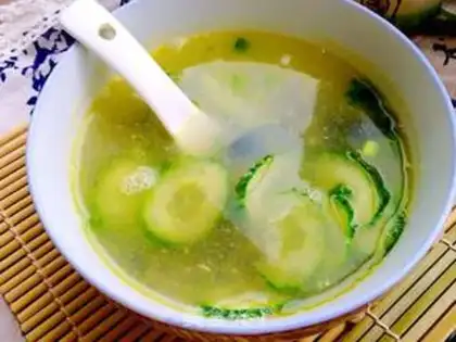Make Shrimp leather cucumber egg soup step 16