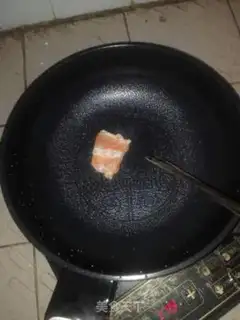 Make Fried salmon bones step 0