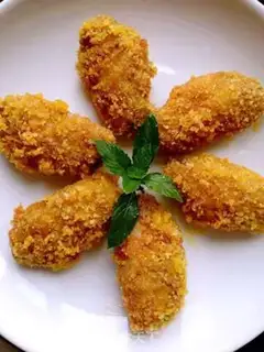 Make Five fried chicken wings step 8