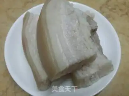 Make Garlic fried meat step 1