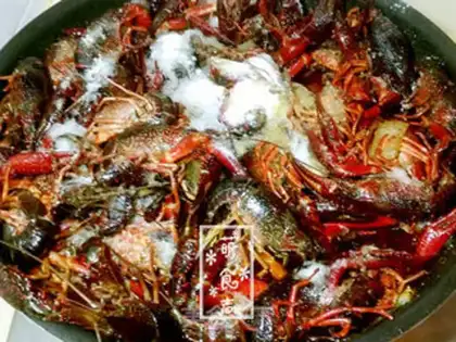 Make Spicy 13-spicy lobster step 9