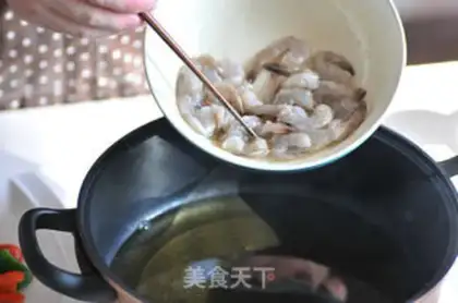 Make pineapple shrimp ball step 4