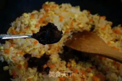 Make Frozen sauce, egg fried rice step 6