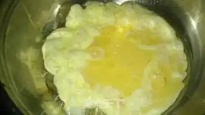 Make Scrambled eggs step 3