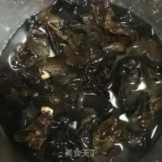 Make Pork soup step 2
