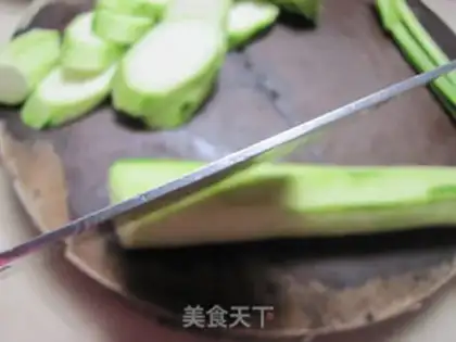 Make Fans chopping peppers, silk melons step 3