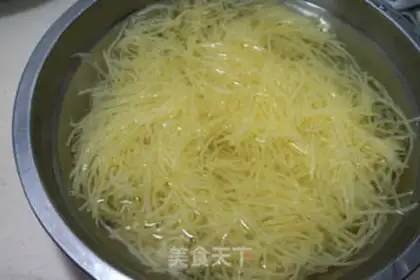 Make Spicy potato silk step 4