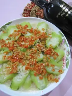 Make Fans chopping peppers, silk melons step 6