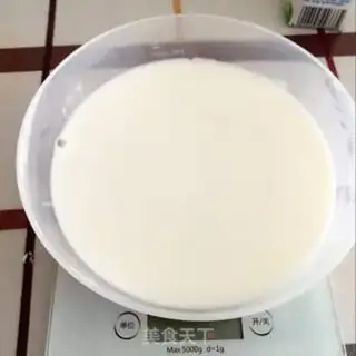 Make Mango Snowmen step 2
