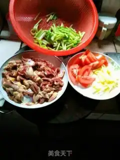 Make Celery tomato fried chicken step 0