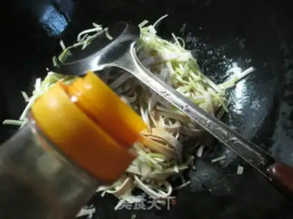 Make The sprouts are fried step 4