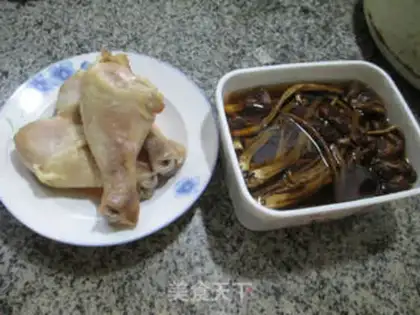 Make Tea mushroom chicken leg soup step 0