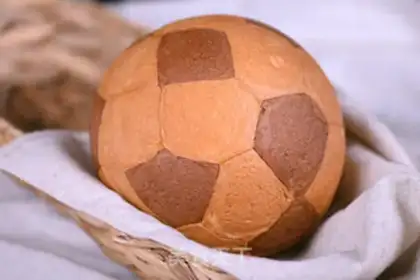 Make Brazilian football bread step 12