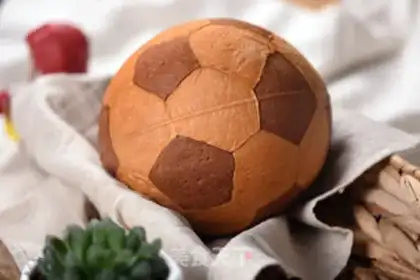Make Brazilian football bread step 13