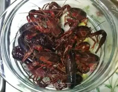 Make Three-spicy lobsters step 4