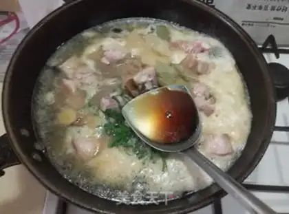 Make Quail egg red pork step 7