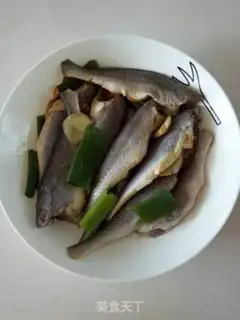 Make Fried yellowfish step 0