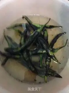 Make Hot pepper eggs step 1