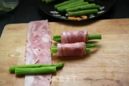 Make Bacon Blue Roll step 3