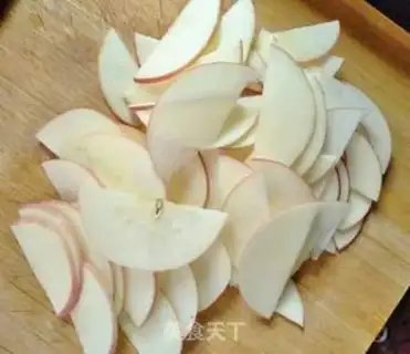 Make "Seven Eve Apple Roses." step 1