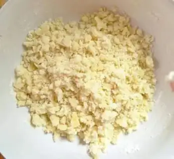 Make "Seven Eve Apple Roses." step 3