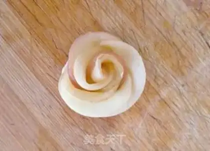 Make "Seven Eve Apple Roses." step 8