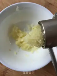 Make Spicy chicken silk step 2