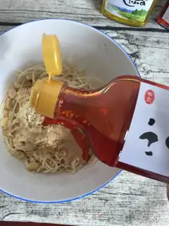 Make Spicy chicken silk step 5