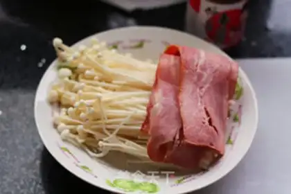 Make Bacon pins and mushrooms step 0