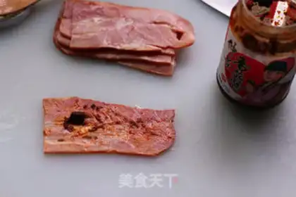 Make Bacon pins and mushrooms step 1