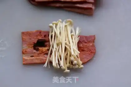 Make Bacon pins and mushrooms step 2