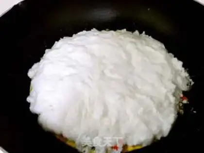 Make White clouds hold eggs step 3