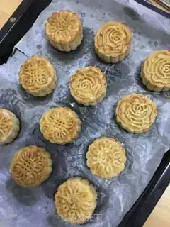 Make Lian Yong Mooncake step 11