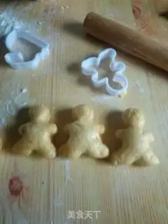 Make Handmade cartoon pumpkin buns step 0