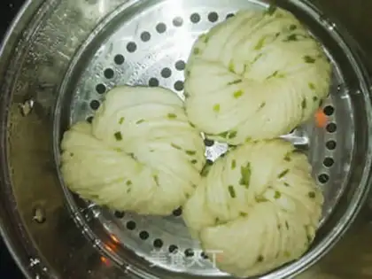 Make Onion rolls step 14