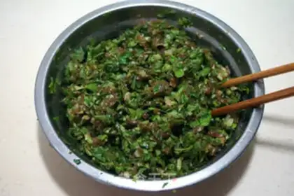 Make Pork celery pan paste step 8